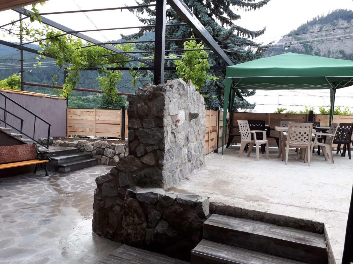 House Lia Hotel Borjomi Exterior foto